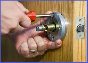 Miami Super Locksmith Miami, FL 305-894-9389 - 1-replace-locks